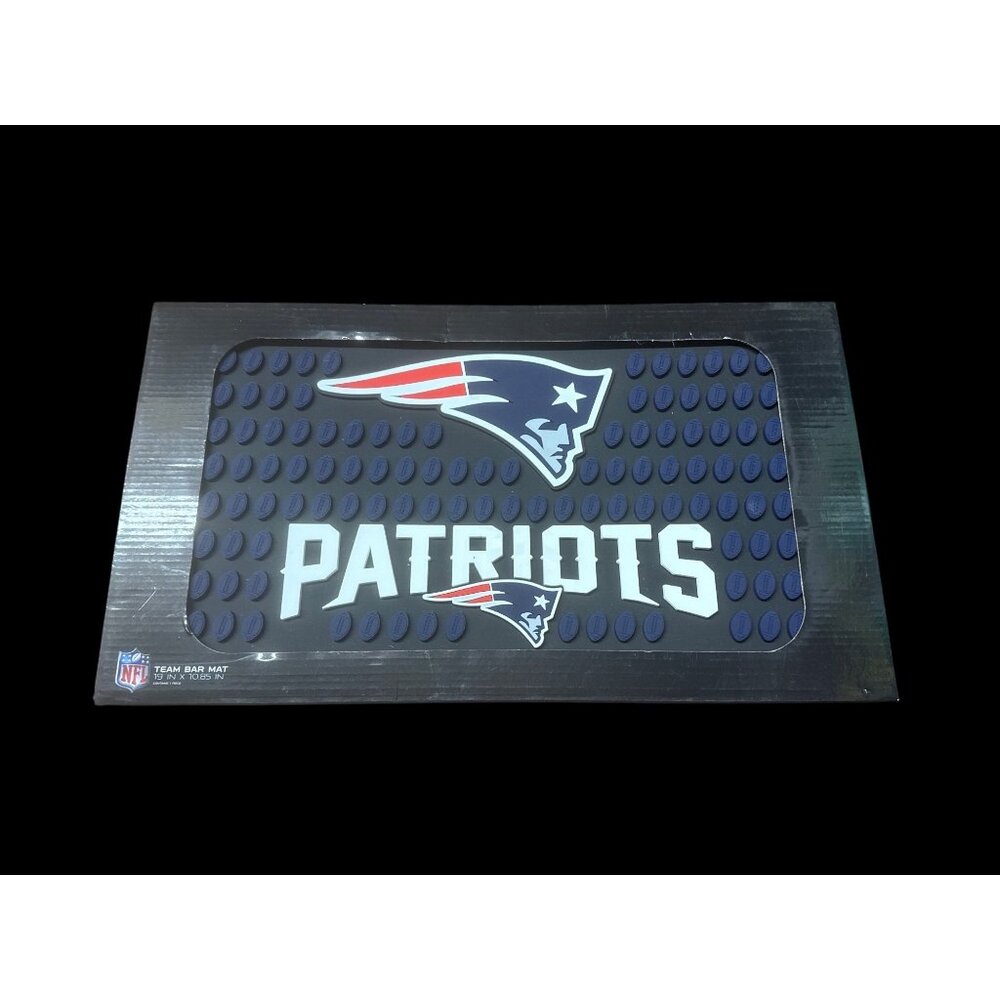 New England Patriots NFL bar non-slip rubber mat, 19 inches by 10.85 new in box